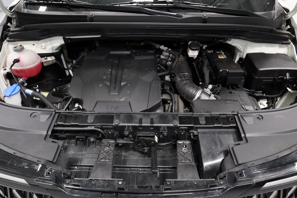 Used 2025 Kia Carnival FWD image 17