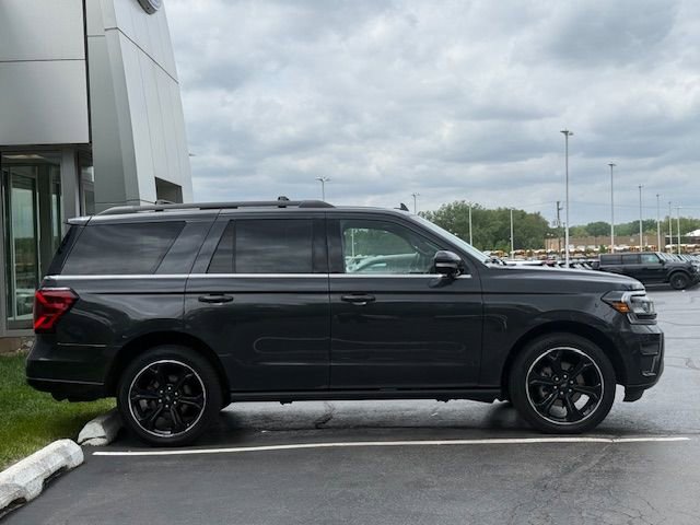 Certified 2023 Ford Expedition Limited AWD/4WD image 6