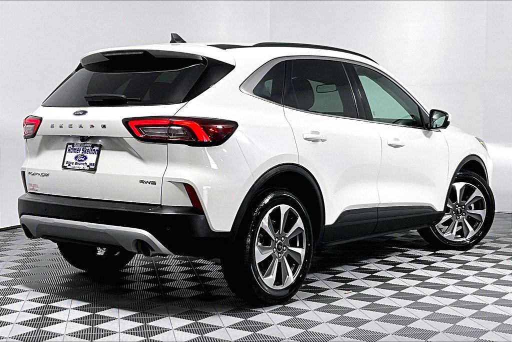 Certified 2023 Ford Escape Platinum AWD/4WD image 12