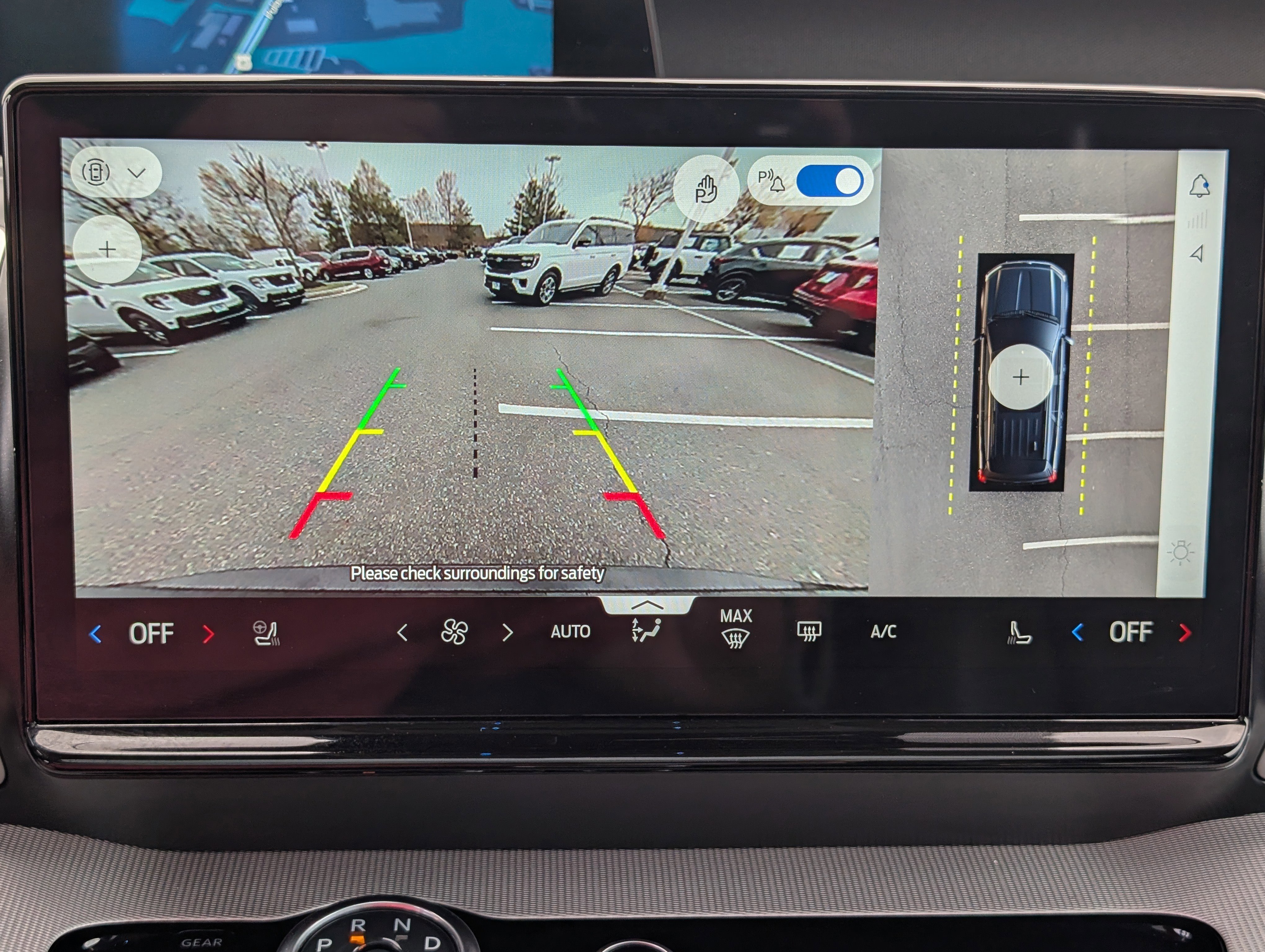 Certified 2025 Ford Expedition Active image 36