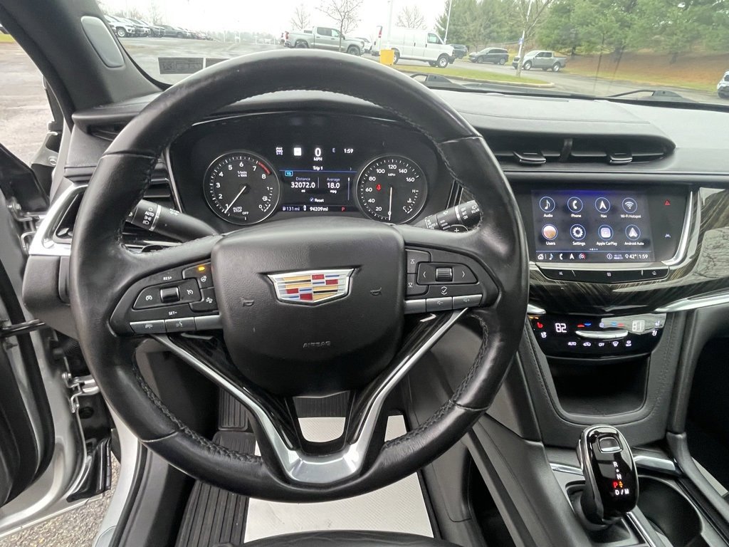 Used 2020 Cadillac XT6 Premium Luxury image 41