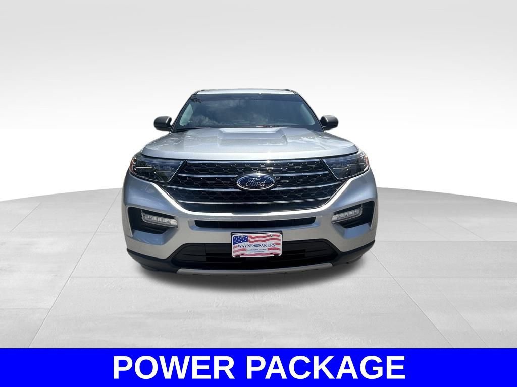 Certified 2022 Ford Explorer XLT w/ Equipment Group 202A image 8