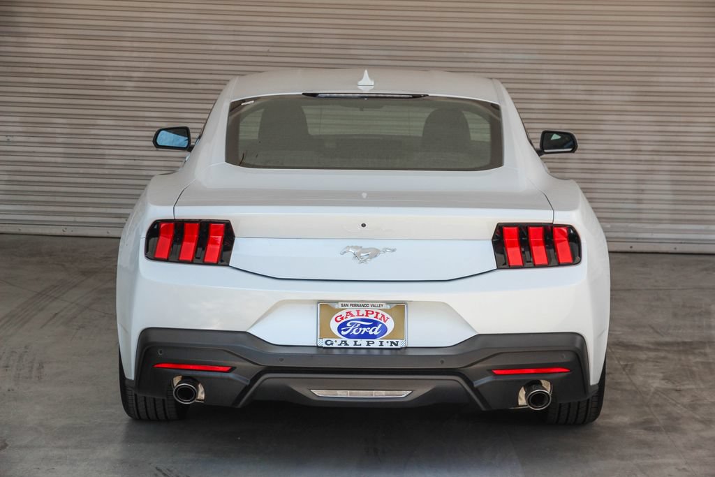 Certified 2026 Ford Mustang Coupe RWD image 5