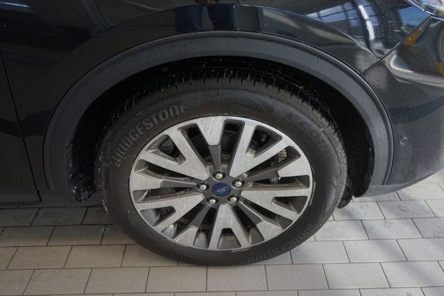 Certified 2021 Ford Escape Titanium image 7