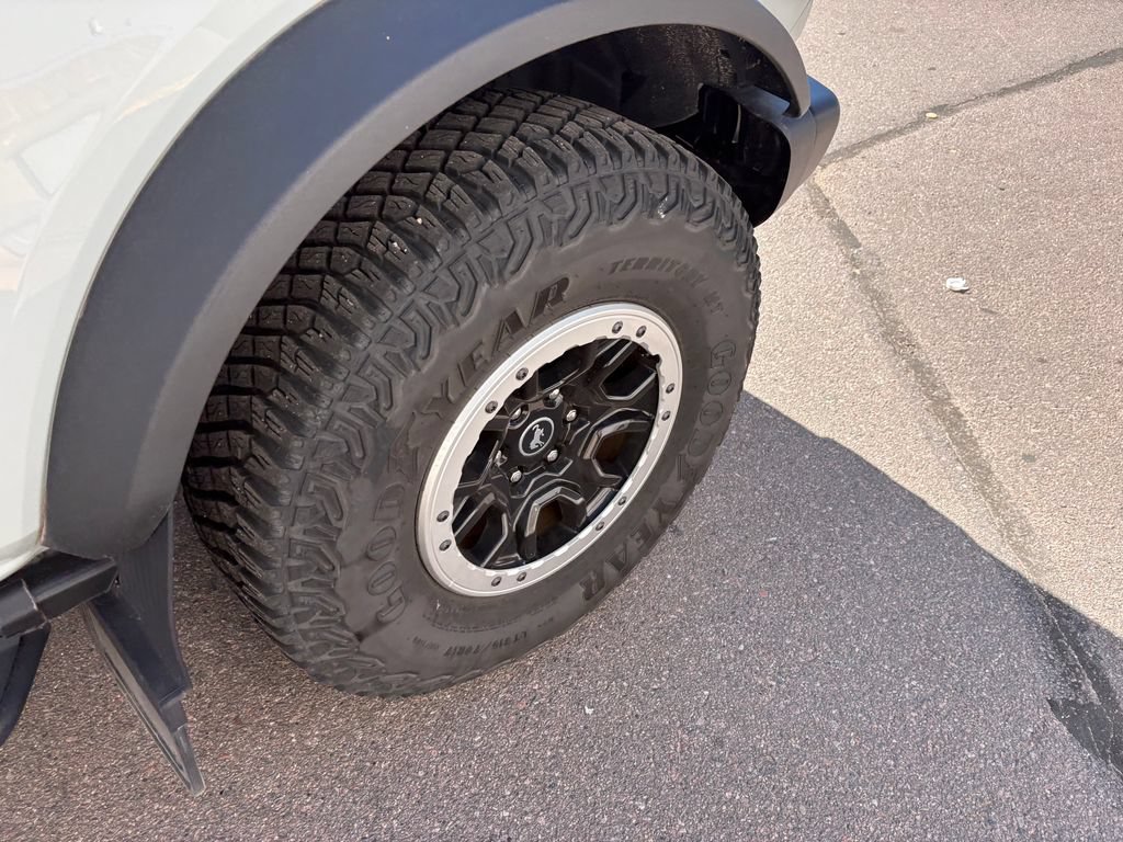 Certified 2023 Ford Bronco Badlands w/ Sasquatch Package AWD/4WD image 15