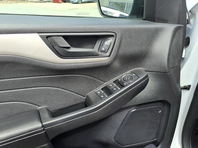 Certified 2022 Ford Escape SE image 16