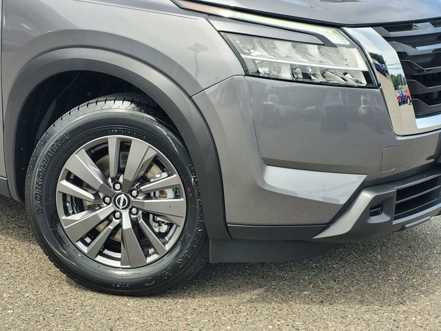 Used 2022 Nissan Pathfinder S image 6