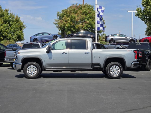 Used 2024 Chevrolet Silverado 2500 LTZ w/ LTZ Plus Package AWD/4WD image 7