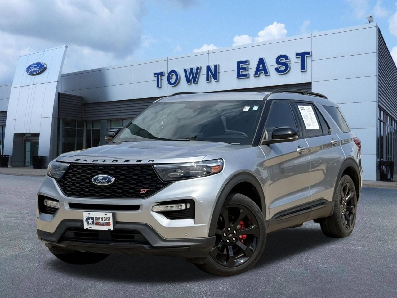 Certified 2022 Ford Explorer ST w/ Equipment Group 401A AWD/4WD image 1