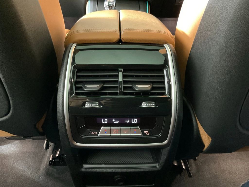 Used 2021 BMW X5 M50i w/ Executive Package image 17