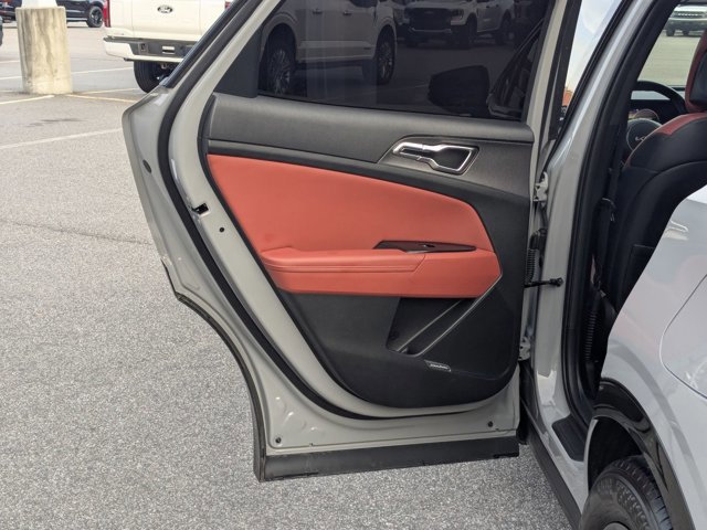 Used 2024 Kia Sportage SX image 30