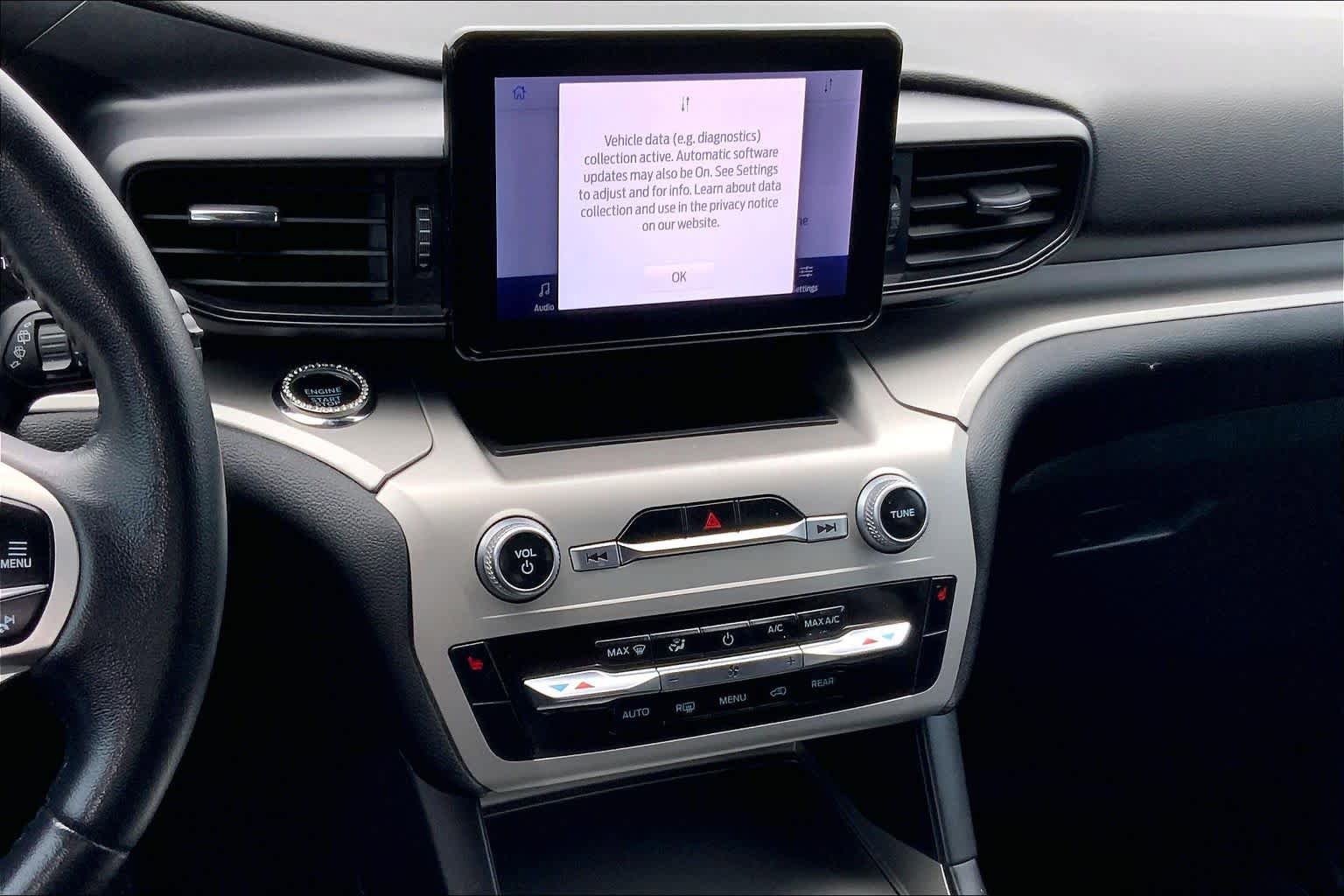 Certified 2022 Ford Explorer XLT RWD image 7