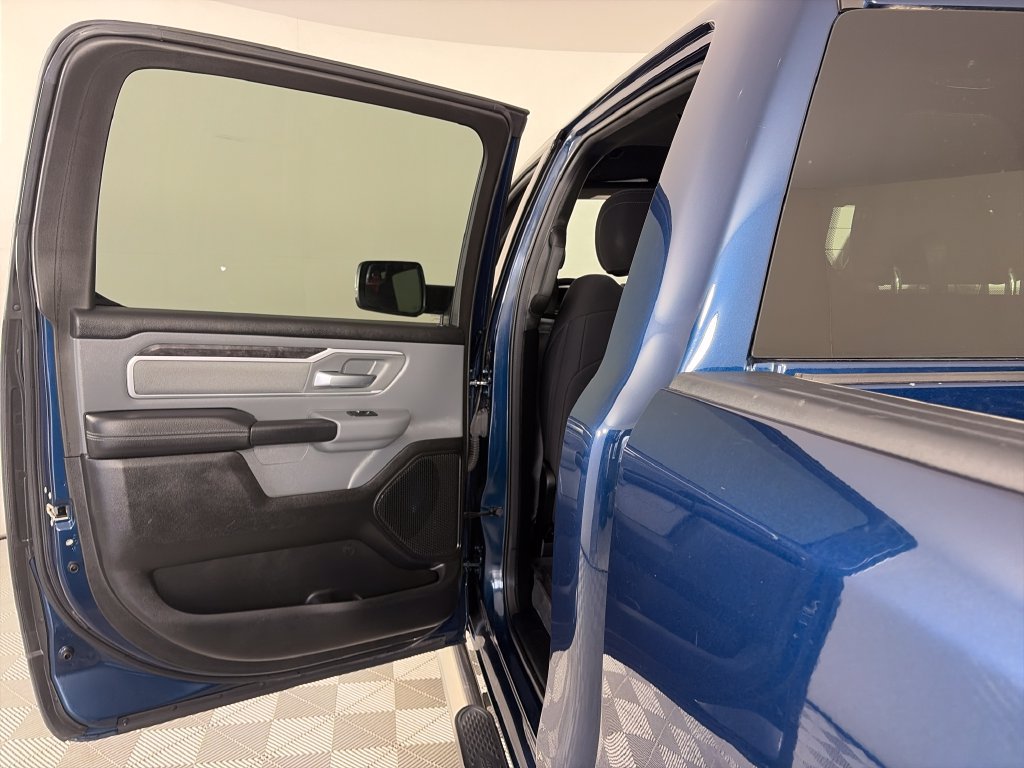 Used 2022 RAM 1500 Big Horn AWD/4WD image 12