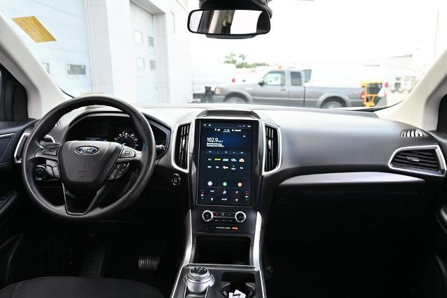 Certified 2023 Ford Edge SE w/ Black Appearance Package AWD/4WD image 25