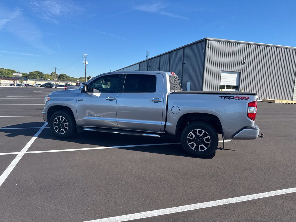 Used 2017 Toyota Tundra Limited w/ Limited Premium Package AWD/4WD image 9