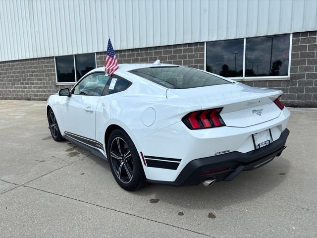 Certified 2025 Ford Mustang Coupe RWD image 9