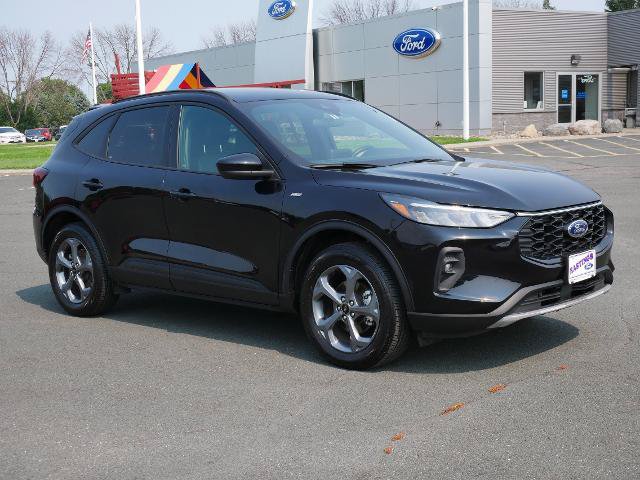 Certified 2025 Ford Escape ST-Line Select AWD/4WD image 7