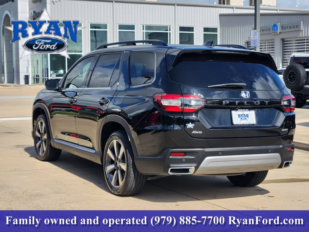 Used 2025 Honda Pilot Elite image 5