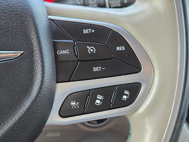 Used 2019 Chrysler Pacifica Limited w/ Advanced Safetytec Group image 18