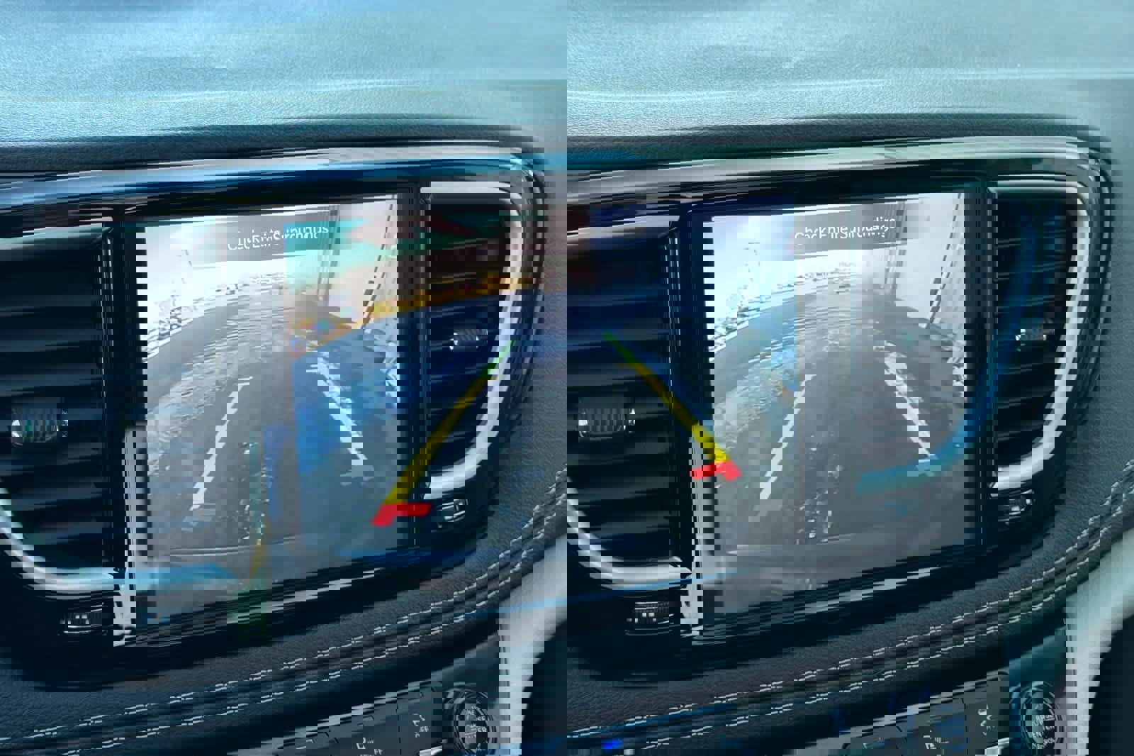 Used 2023 Chrysler Pacifica Limited image 21