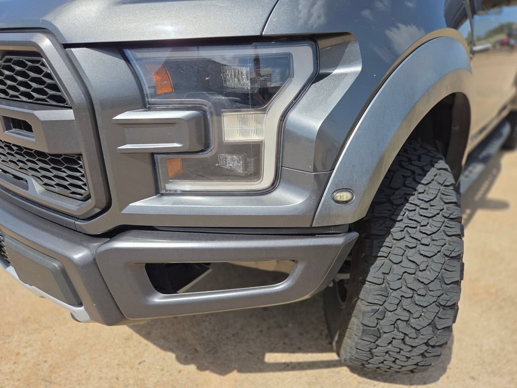 Certified 2020 Ford F150 Raptor w/ Equipment Group 802A Luxury AWD/4WD image 32