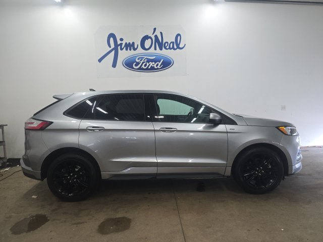 Certified 2024 Ford Edge ST-Line AWD/4WD image 2