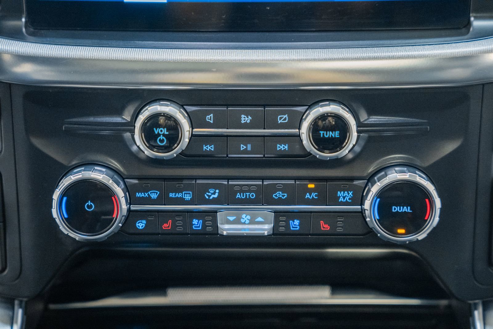 Certified 2022 Ford F150 Raptor w/ Raptor 37 Performance Package image 31