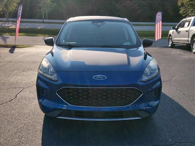 Certified 2022 Ford Escape SE FWD image 9