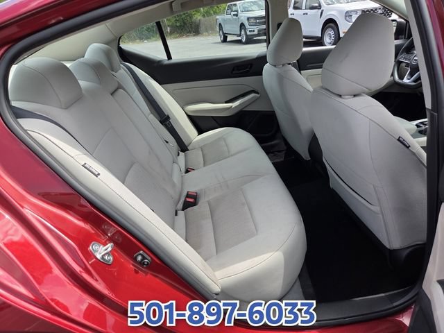 Used 2025 Nissan Altima 2.5 SV FWD image 14