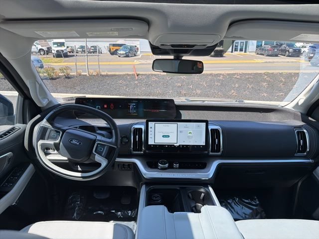Certified 2025 Ford Expedition Max Platinum AWD/4WD image 41