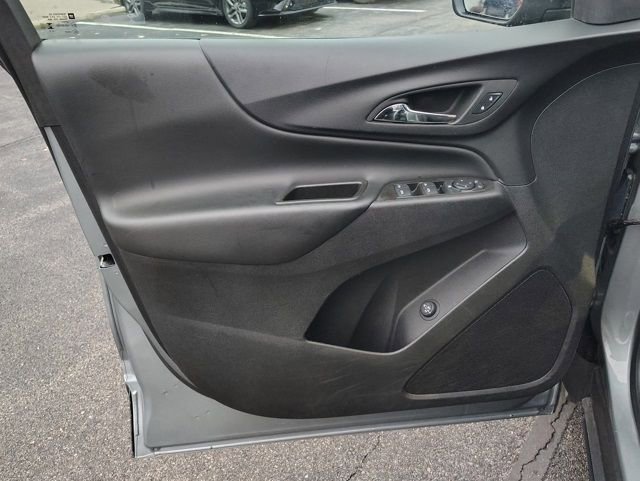 Used 2024 Chevrolet Equinox LT AWD/4WD image 11