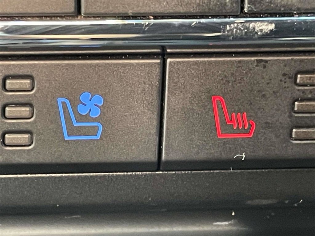 Certified 2022 Ford F150 Platinum w/ Bed Utility Package image 19