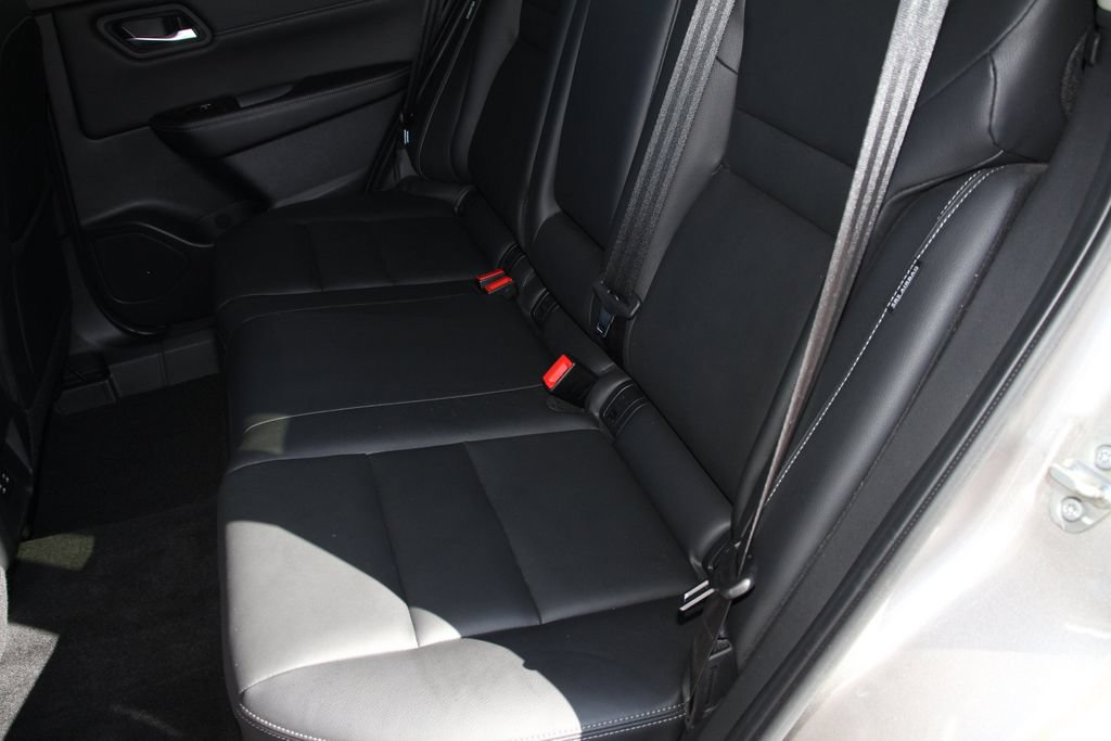 Used 2024 Nissan Rogue SL AWD/4WD image 20