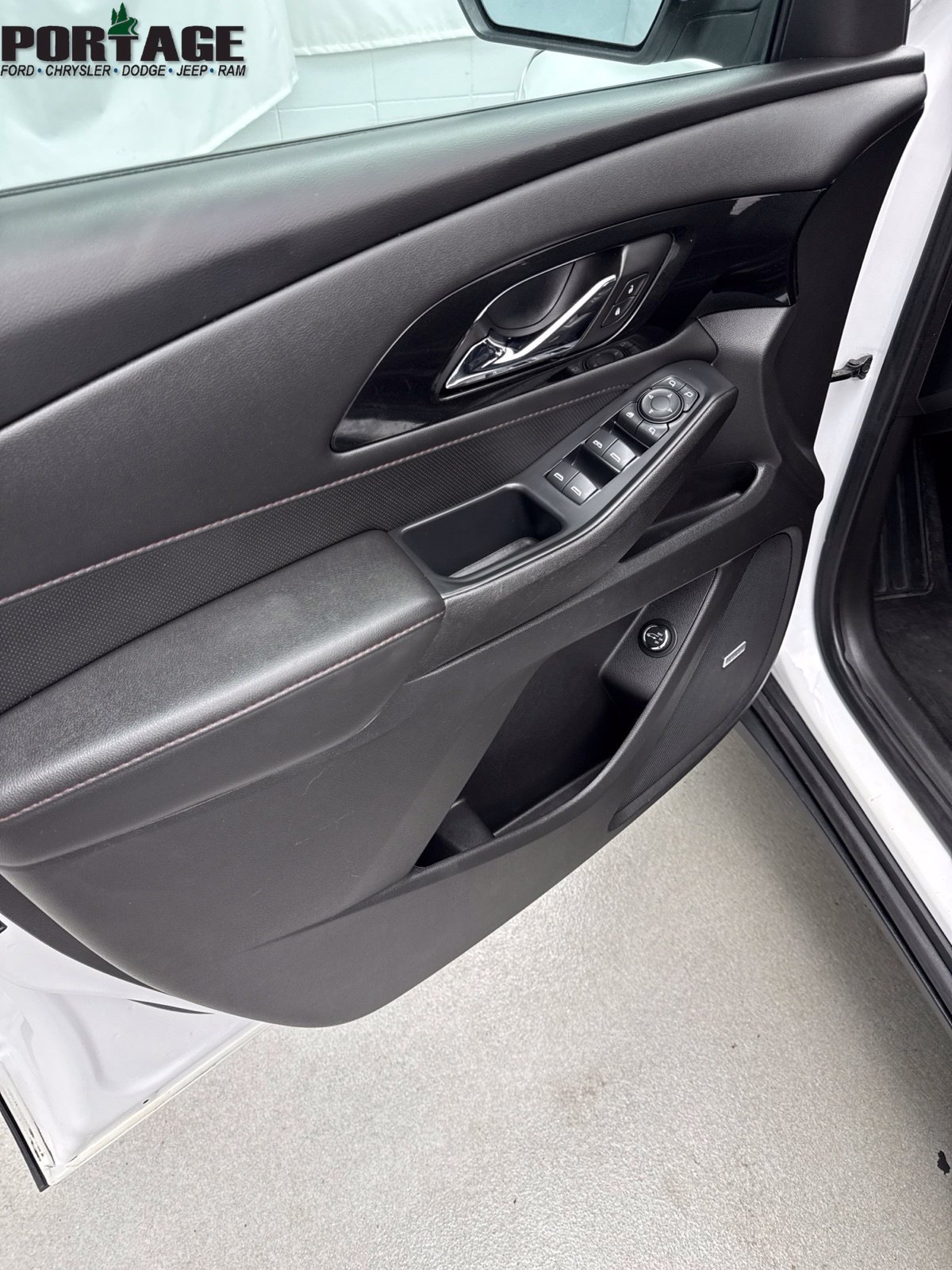Used 2022 Chevrolet Traverse RS w/ LPO, Floor Liner Package AWD/4WD image 11