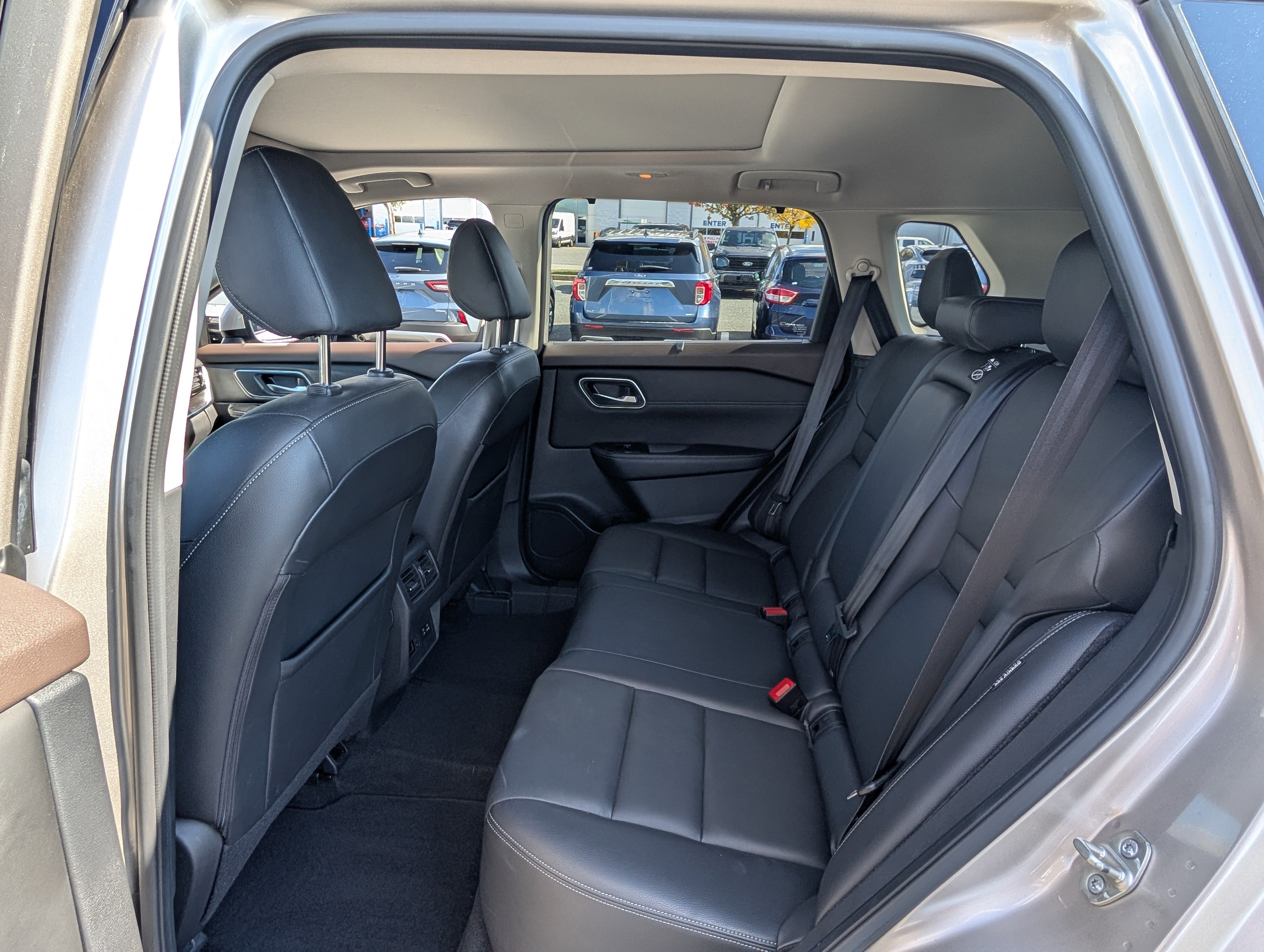 Used 2021 Nissan Rogue SL image 14