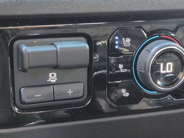 Used 2023 Chevrolet Silverado 1500 High Country image 30