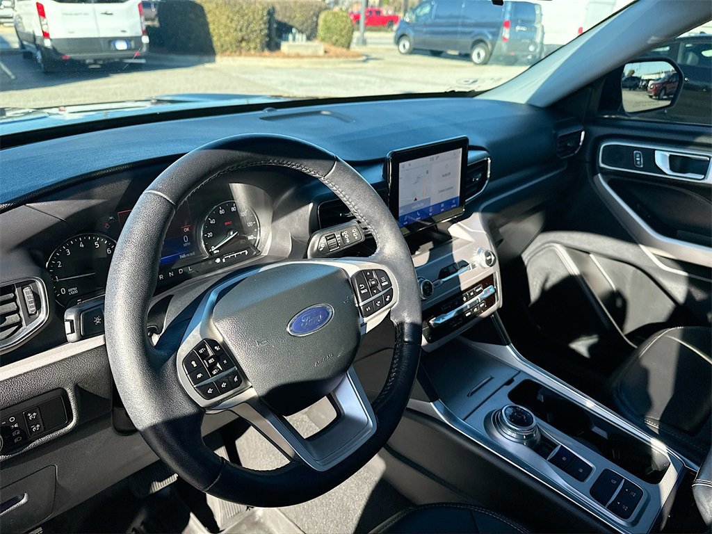 Certified 2023 Ford Explorer XLT w/ Equipment Group 202A image 11