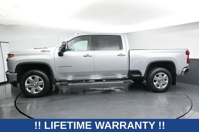 Used 2022 Chevrolet Silverado 3500 LTZ AWD/4WD image 7