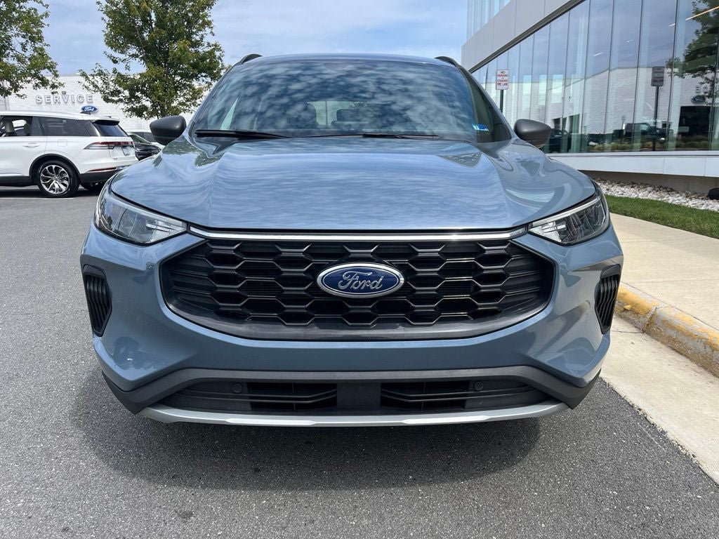 Certified 2025 Ford Escape ST-Line w/ Equipment Group 301A FWD image 2