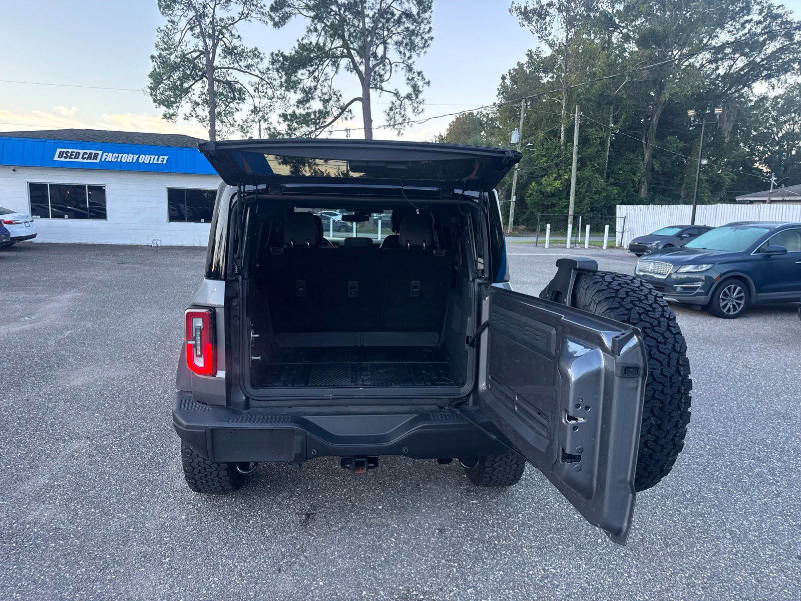 Certified 2025 Ford Bronco Badlands AWD/4WD image 9