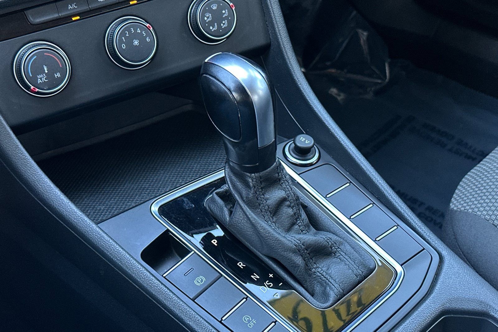 Used 2019 Volkswagen Jetta S image 19