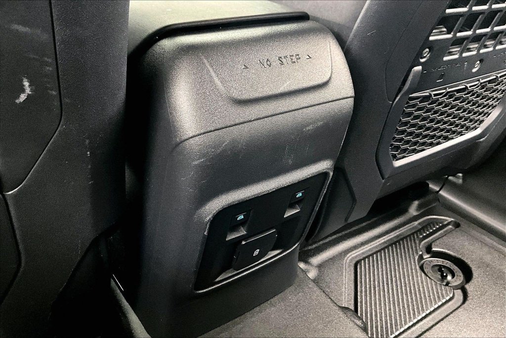 Certified 2024 Ford Bronco Black Diamond AWD/4WD image 33