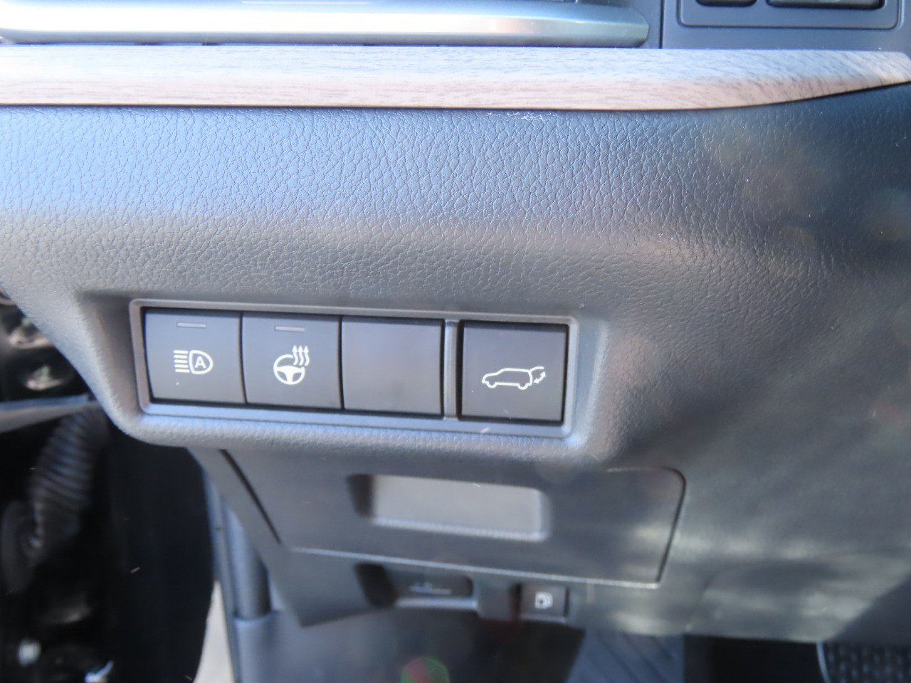 Used 2025 Toyota Grand Highlander AWD image 26