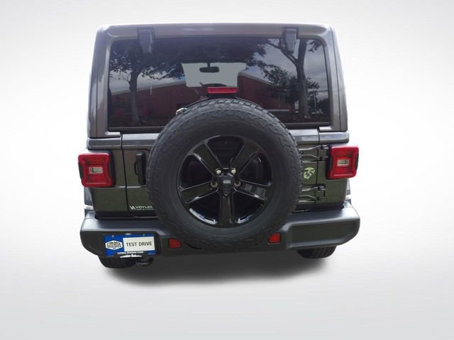 Used 2022 Jeep Wrangler Unlimited Sahara AWD/4WD image 14