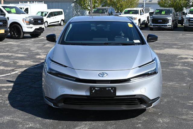 Used 2024 Toyota Prius LE FWD image 6