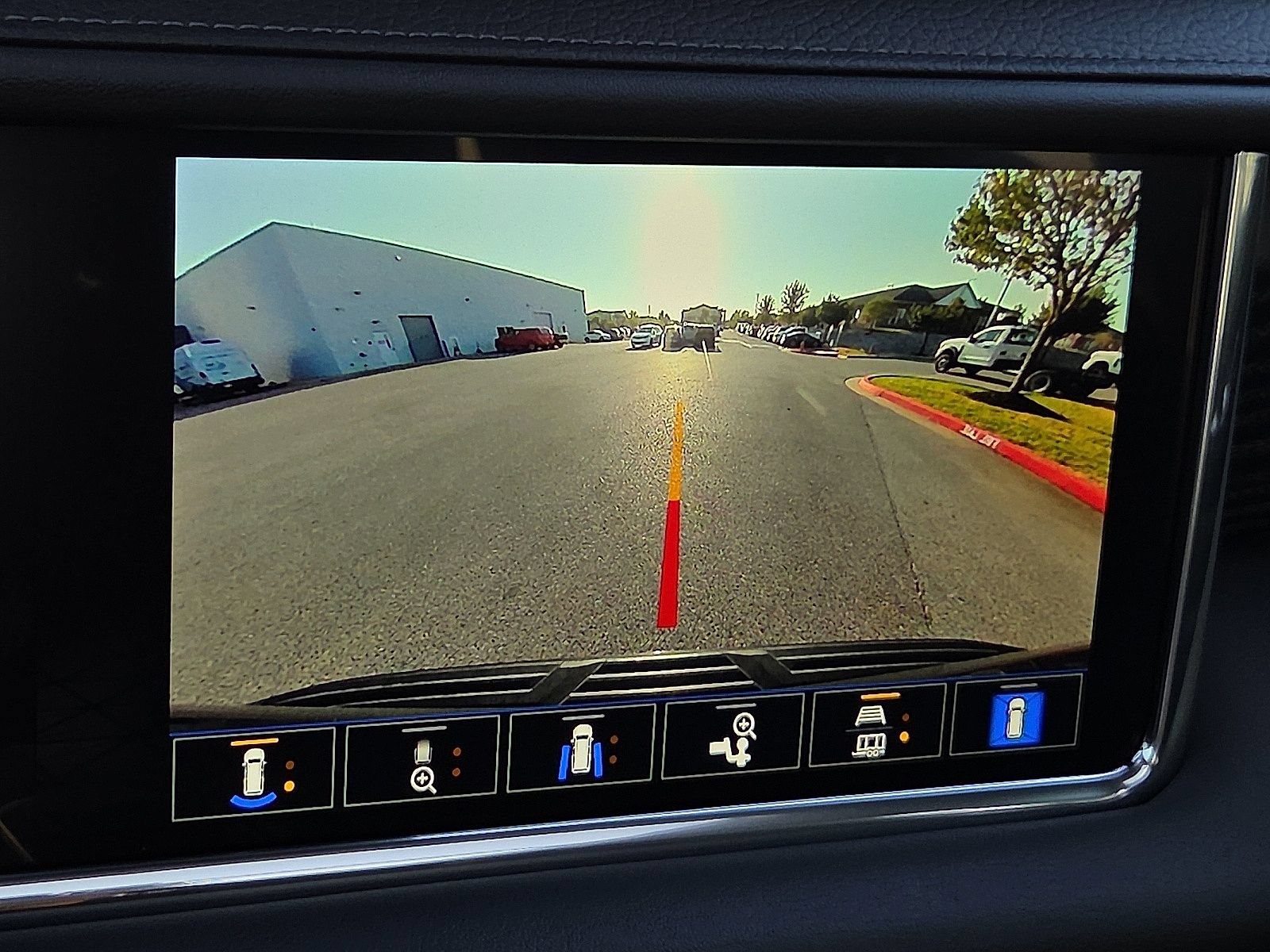 Used 2023 GMC Yukon Denali AWD/4WD image 17