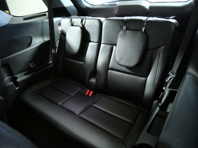 Certified 2023 Ford Explorer Limited w/ Limited Technology Package AWD/4WD image 15