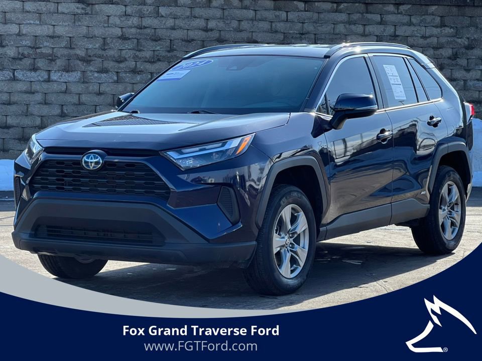 Used 2024 Toyota RAV4 XLE image 6