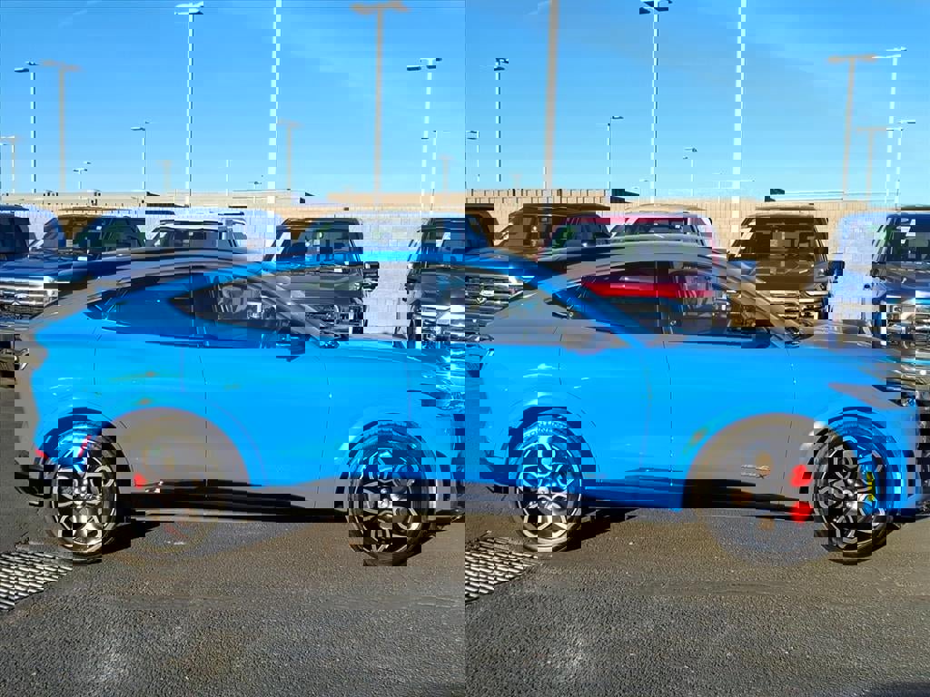 Certified 2022 Ford Mustang Mach-E GT image 3