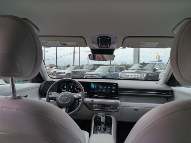 Used 2024 Hyundai Kona SEL AWD/4WD image 44